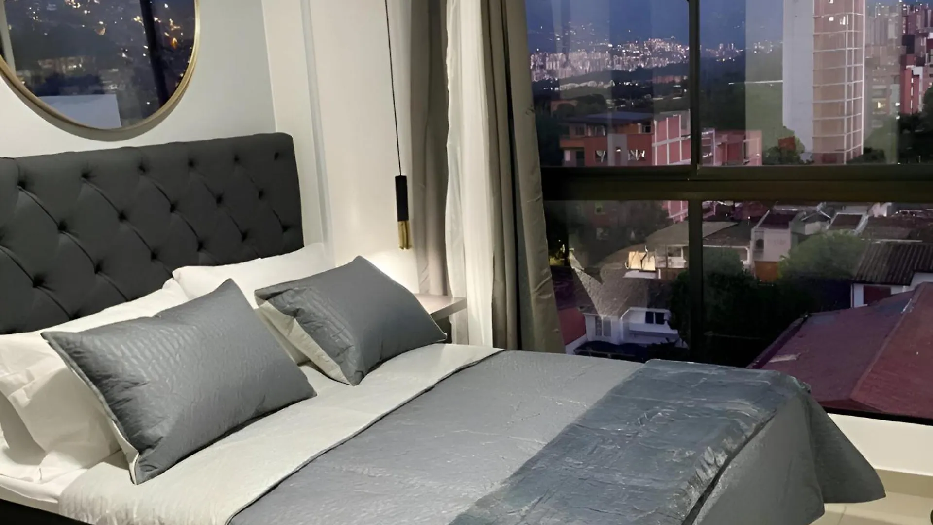 Urbanlifestudios Medellin